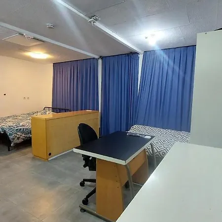 Apartament Cozy With 2 Beds And Kitchen Audun-le-Tiche
